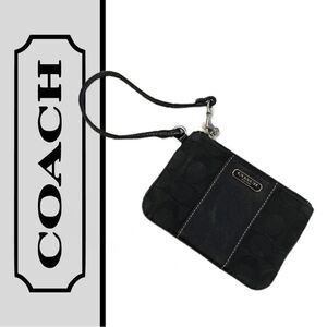 Coach Signature Black Small Wristlet‎